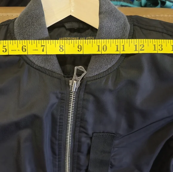 Men's Abercrombie & Fitch Bomber Jacket - Picture 10 of 13